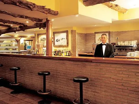 Hotel la Perdiz La Carolina 4*,